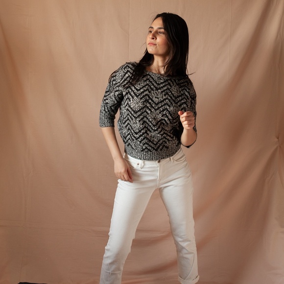 Abstract cozy knit sweater - Picture 2 of 2